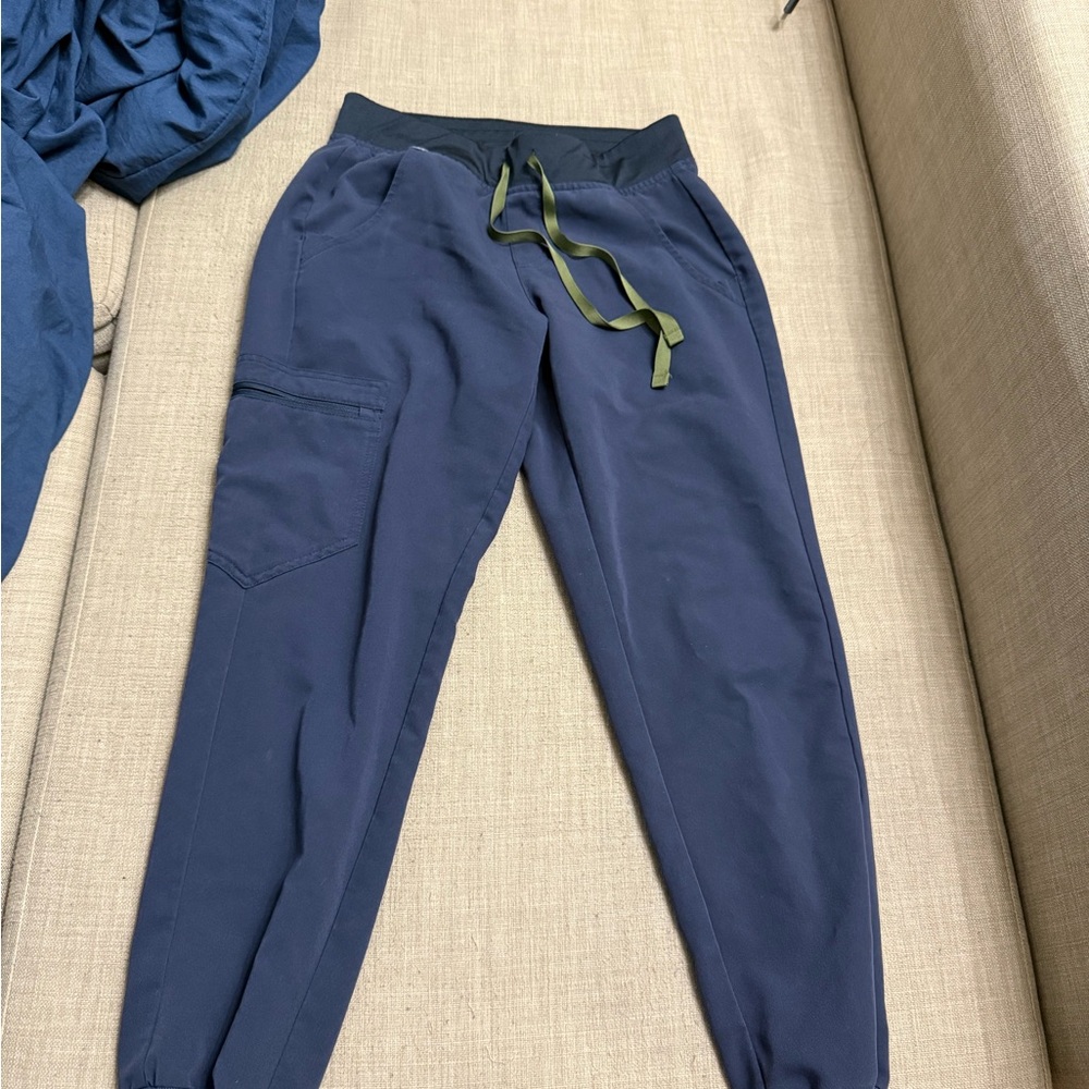 FIGS Quiet Navy XSP Zamora